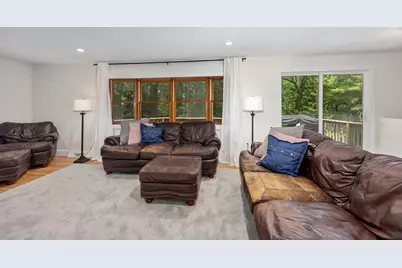 1059 Cumberland Avenue SE, Lowell, MI 49331 - Photo 12