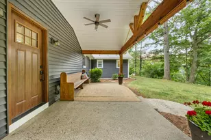 1059 Cumberland Ave SE, Lowell, MI 49331 - Photo 2