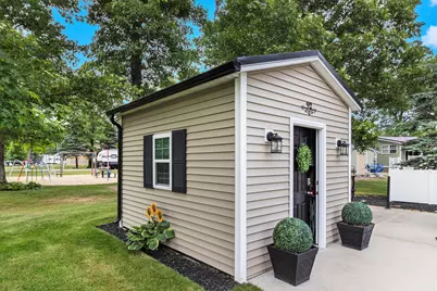 9909 S Paradise Circle #92, Baldwin, MI 49304 - Photo 4