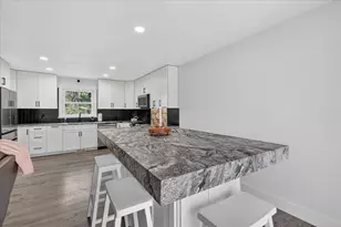 15001 Jimmy Dr, Vicksburg, MI 49097 - Photo 12