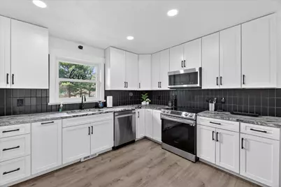 15001 Jimmy Drive, Vicksburg, MI 49097 - Photo 10