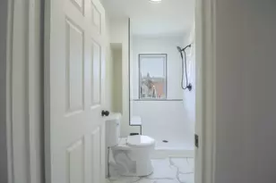 71 W Burnham Street W, Battle Creek, MI 49015 - Photo 18