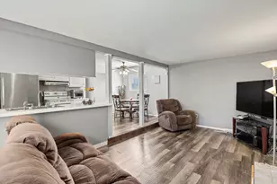 111 Central Ct, Garden City, MI 48135 - Photo 6