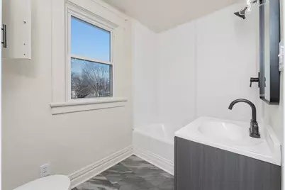 758 Pearl Street, Benton Harbor, MI 49022 - Photo 24