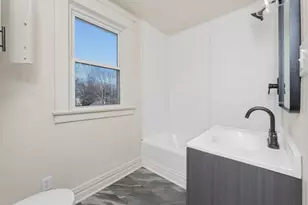 758 Pearl St, Benton Harbor, MI 49022 - Photo 24