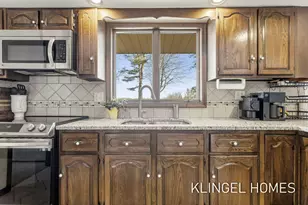 19094 Walden Dr, Spring Lake, MI 49456 - Photo 10