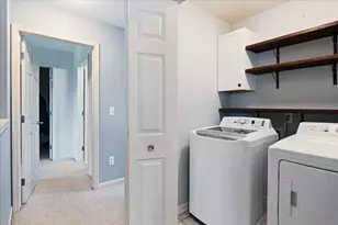 8302 N Warwick Ct, Ypsilanti, MI 48198 - Photo 28