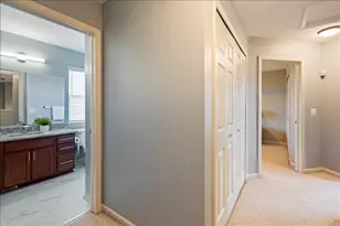 8302 N Warwick Ct, Ypsilanti, MI 48198 - Photo 26