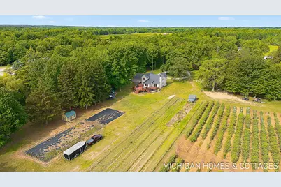 1661 68th Street, Fennville, MI 49408 - Photo 24