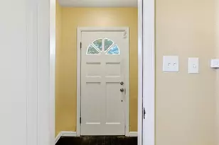 1803 10th Ave, Port Huron, MI 48060 - Photo 4