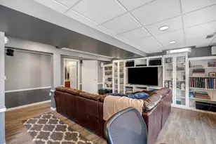 10153 E Avondale Cir, Ypsilanti, MI 48198 - Photo 26