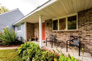 3342 Washington Ave, Saint Joseph, MI 49085 - Photo 2