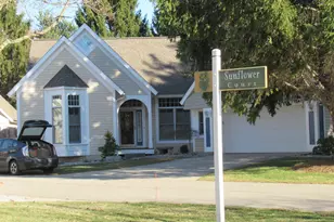 982 Sunflower Ct, Holland, MI 49424 - Photo 10