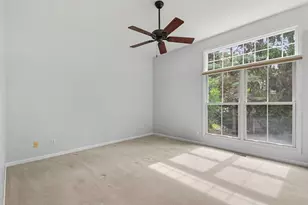 982 Sunflower Ct, Holland, MI 49424 - Photo 12