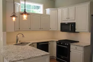 982 Sunflower Ct, Holland, MI 49424 - Photo 16