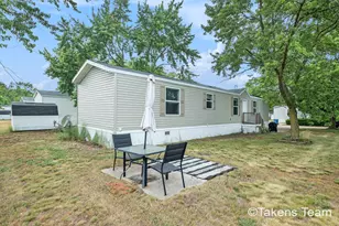 14474 Winding Creek Ln, West Olive, MI 49460 - Photo 4