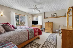 8362 E River Rd, Battle Creek, MI 49014 - Photo 18