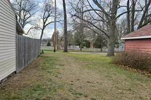 209 S Marshall St, New Buffalo, MI 49117 - Photo 6