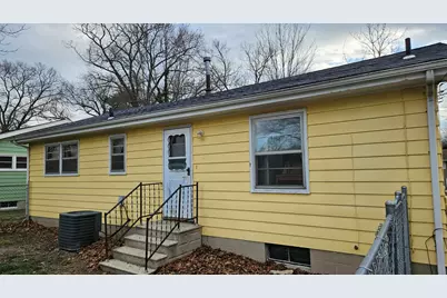 209 S Marshall Street, New Buffalo, MI 49117 - Photo 4