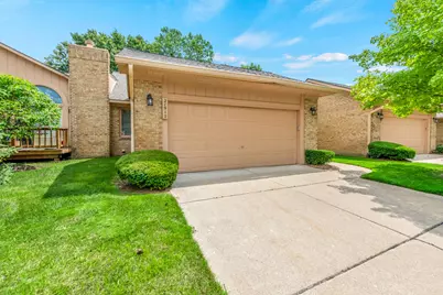 21910 River Ridge Trail, Farmington, MI 48335 - Photo 6