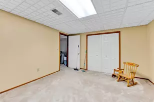 21910 River Ridge Trail, Farmington, MI 48335 - Photo 28