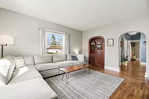 207 S Locust St, Wayland, MI 49348 - Photo 8