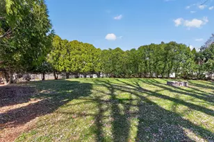 809 Grant Ave, Jackson, MI 49203 - Photo 2