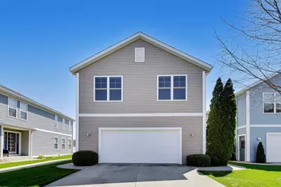 425 Island Pointe Drive, Saint Joseph, MI 49085 - Photo 2