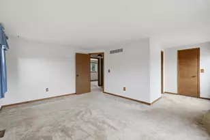 37962 Munger Dr, Livonia, MI 48154 - Photo 14