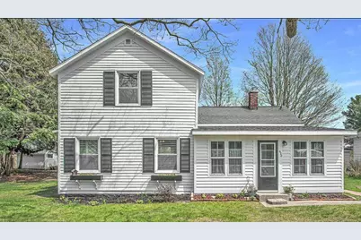 620 N Lakeshore Drive, Ludington, MI 49431 - Photo 1