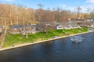 70032 Oak Leaf Dr, Edwardsburg, MI 49112 - Photo 1