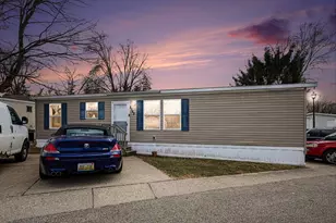 2762 Regina St SW, Wyoming, MI 49519 - Photo 2