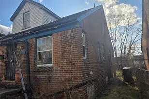 14677 Cloverlawn Ave, Detroit, MI 48238 - Photo 2