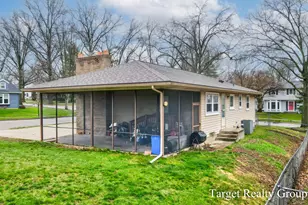 1660 Rose Pkwy SE, Grand Rapids, MI 49506 - Photo 32