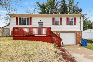 276 Viking Dr, Battle Creek, MI 49017 - Photo 2