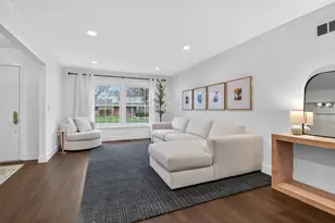 15895 Hickory Ridge Dr, Northville, MI 48168 - Photo 8