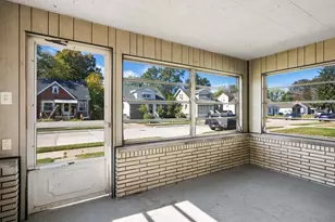 25616 Hoffmeyer St, Roseville, MI 48066 - Photo 10