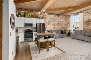 940 Monroe Ave NW, Grand Rapids, MI 49503 - Photo 2