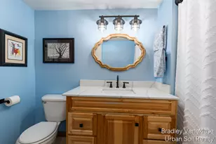 940 Monroe Ave NW, Grand Rapids, MI 49503 - Photo 8