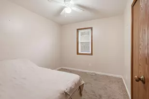 215 3rd St, Fenton, MI 48430 - Photo 18