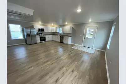 913 Pine Avenue, Alma, MI 48801 - Photo 16