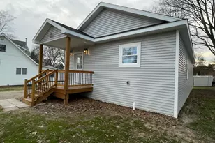 913 Pine Ave, Alma, MI 48801 - Photo 48