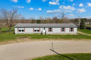 252 W Lincoln St, Reading, MI 49274 - Photo 8