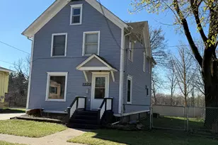 1222 E Porter St, Albion, MI 49224 - Photo 2