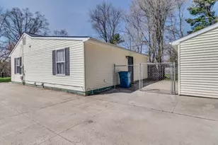 238 Limit St, Battle Creek, MI 49037 - Photo 4