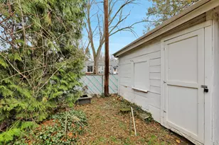 609 S Park Blvd, Lansing, MI 48910 - Photo 24