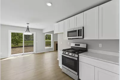 31529 Augusta Drive #72, Romulus, MI 48174 - Photo 4