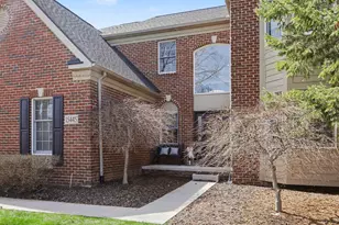 15445 Bay Hill Dr, Northville, MI 48168 - Photo 4