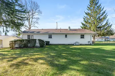 1307 4th Street, Lake Odessa, MI 48849 - Photo 2