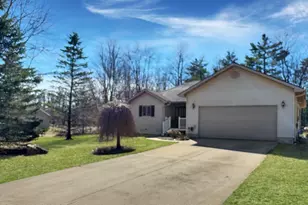 7986 Quarter Rd, Cadillac, MI 49601 - Photo 4